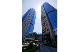 TEKSTİLKENT KOZA PLAZA 'DA ŞIK DEKORLU YARIM KAT OFİS 704 m²